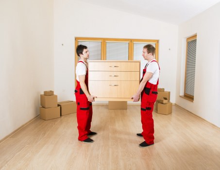 Local moving team handling access challenges in Aldwych